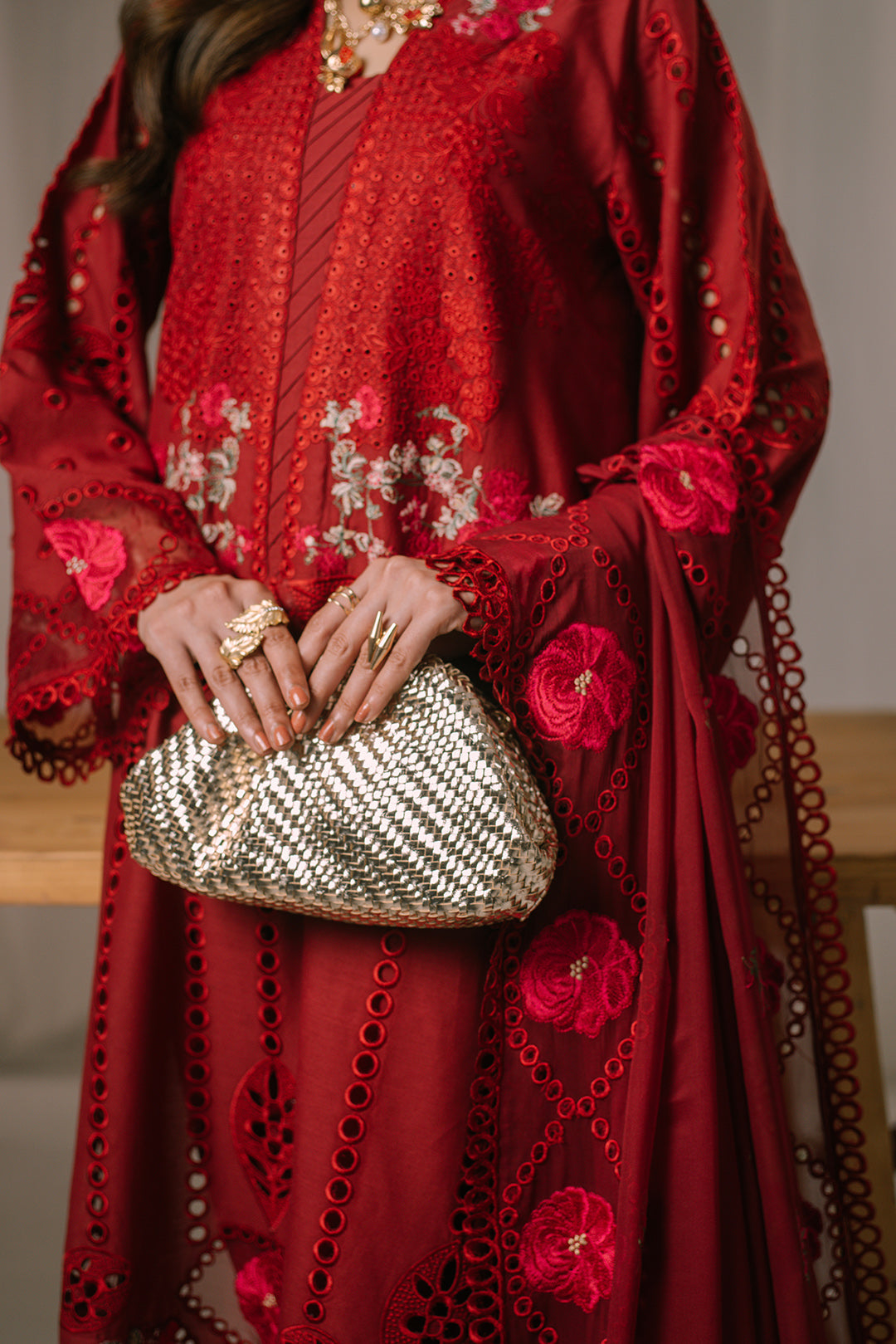 3 Piece - Embroidered Lawn Suit LFP1124