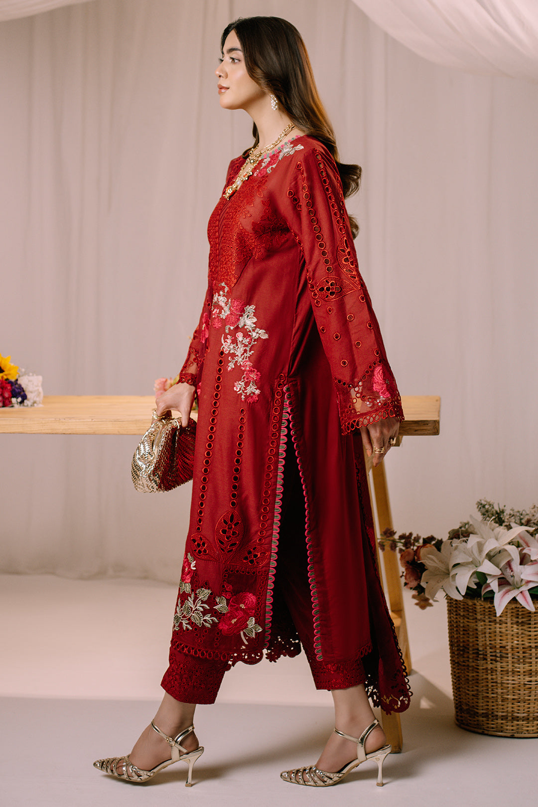 3 Piece - Embroidered Lawn Suit LFP1124
