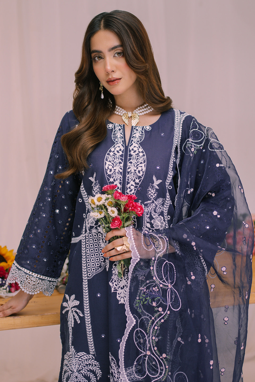 3 Piece - Embroidered Lawn Suit LFP1121