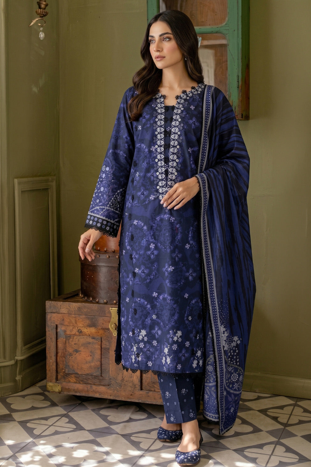 3 Piece - Embroidered Digital Printed Lawn Suit U001232 (Unstitched and Stitched)