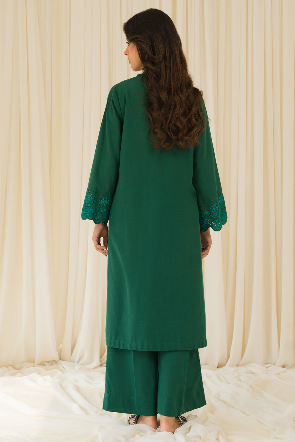2 Piece - Embroidered Slub Khaddar Suit P0868