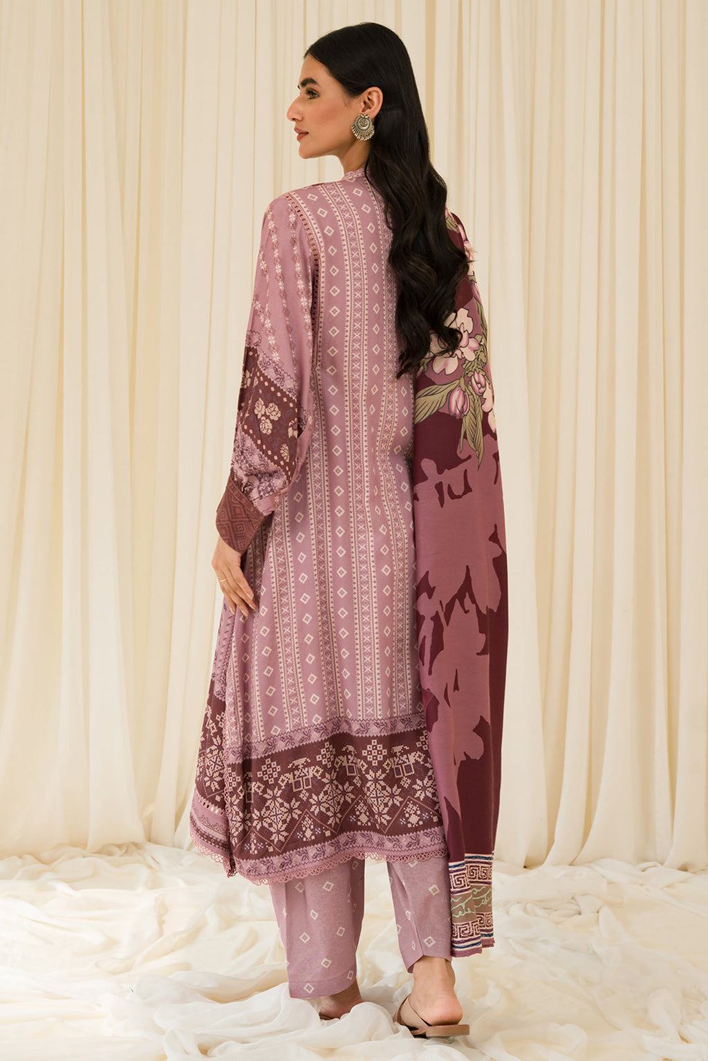 3 Piece - Embroidered Khaddar Suit U0997 (SO)