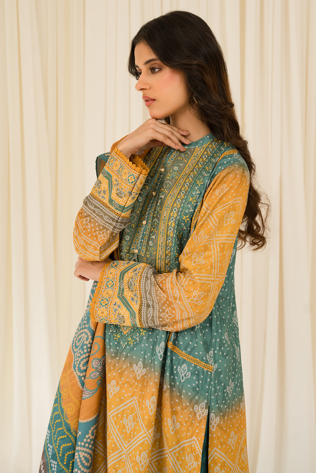 3 Piece - Embroidered Khaddar Suit U0976A