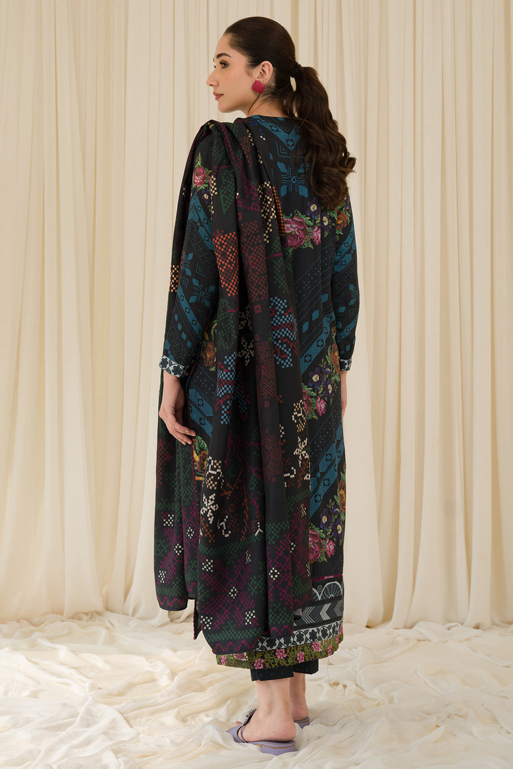 3 Piece - Embroidered Khaddar Suit U1001