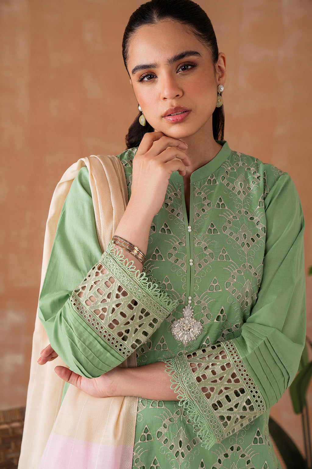 3 Piece - Embroidered Lawn Suit P1071  (SO)