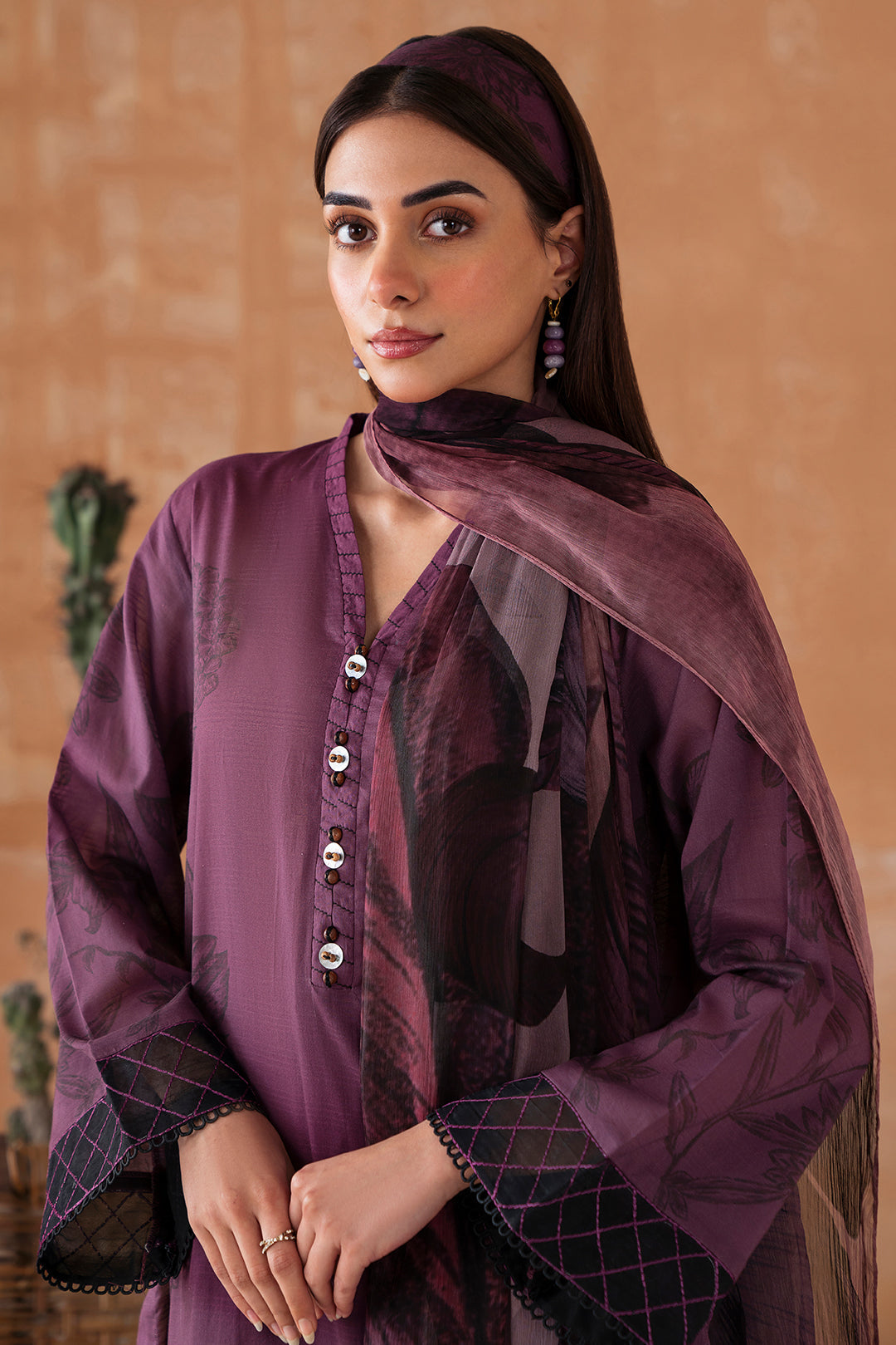 3 Piece - Embroidered Textured Lawn Suit P1050