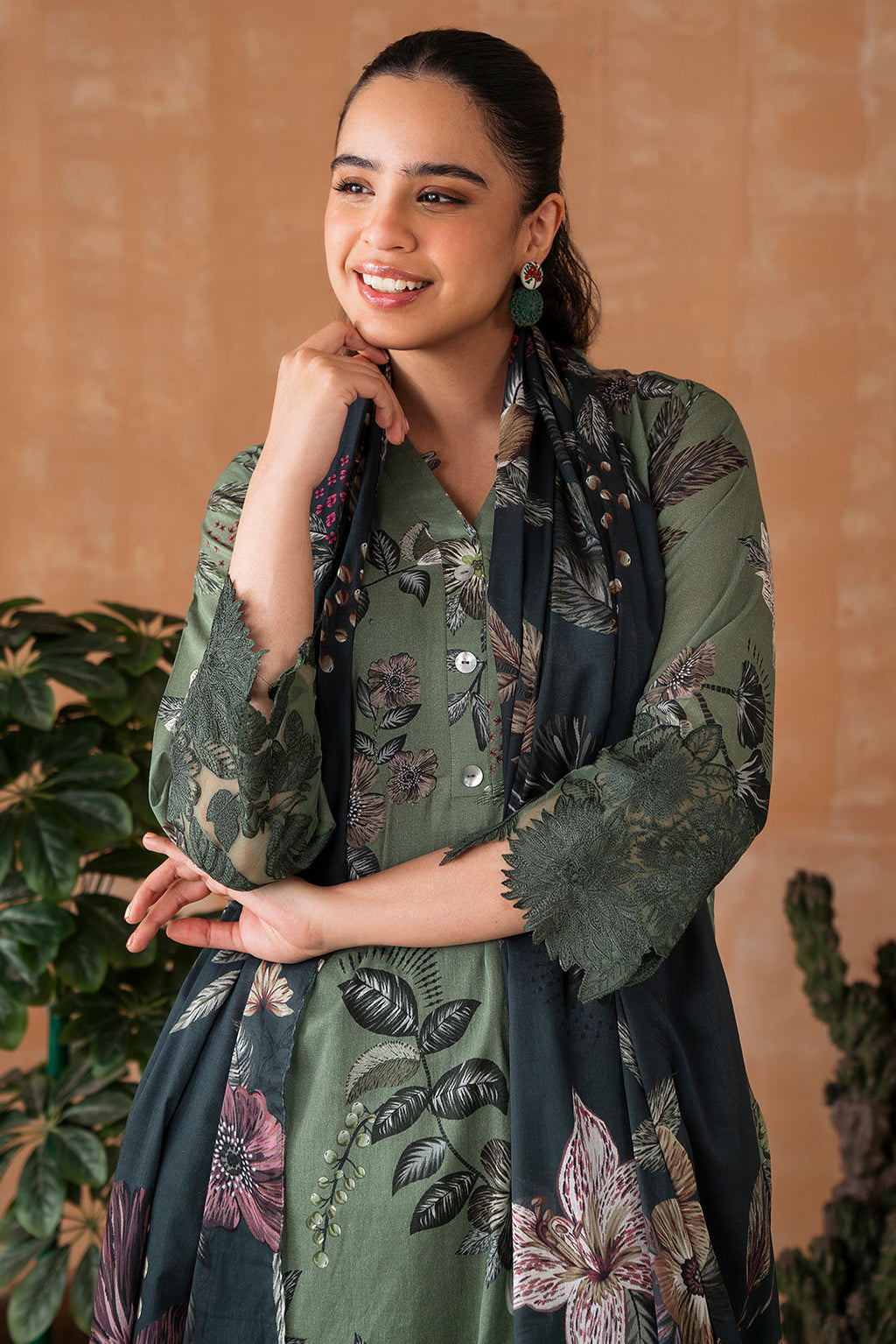 3 Piece - Embroidered Lawn  Suit P1105  (SO)