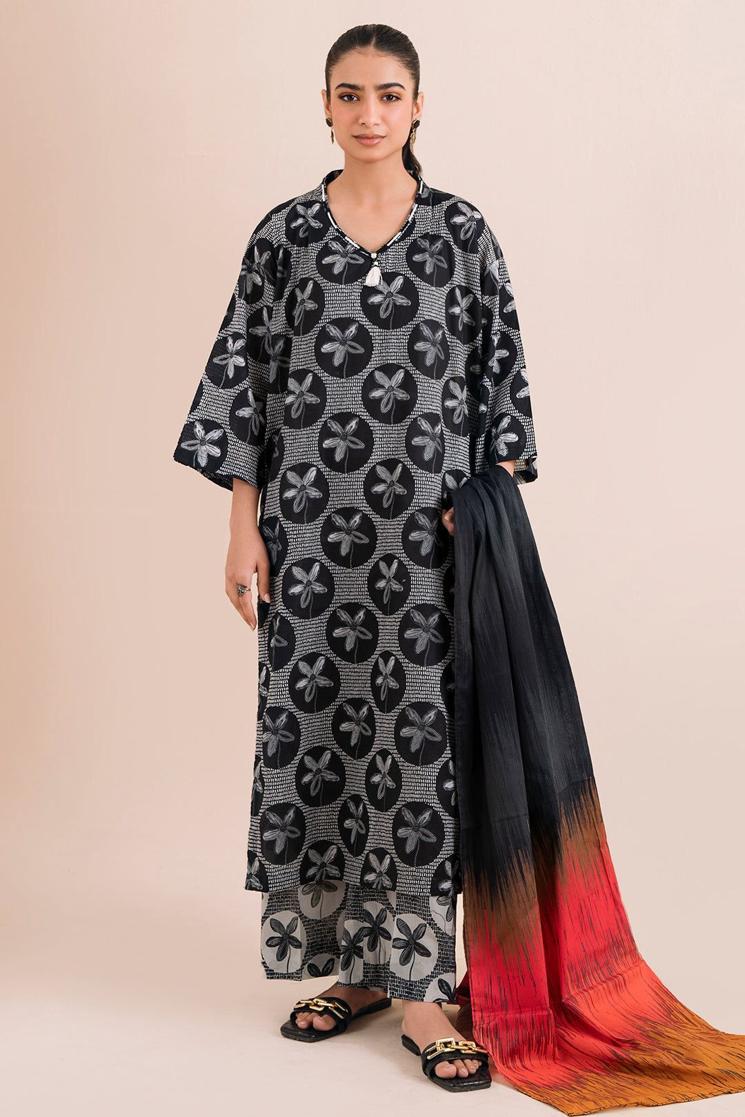 3 Piece - Digital Printed Lawn  Suit P1112 (SO)