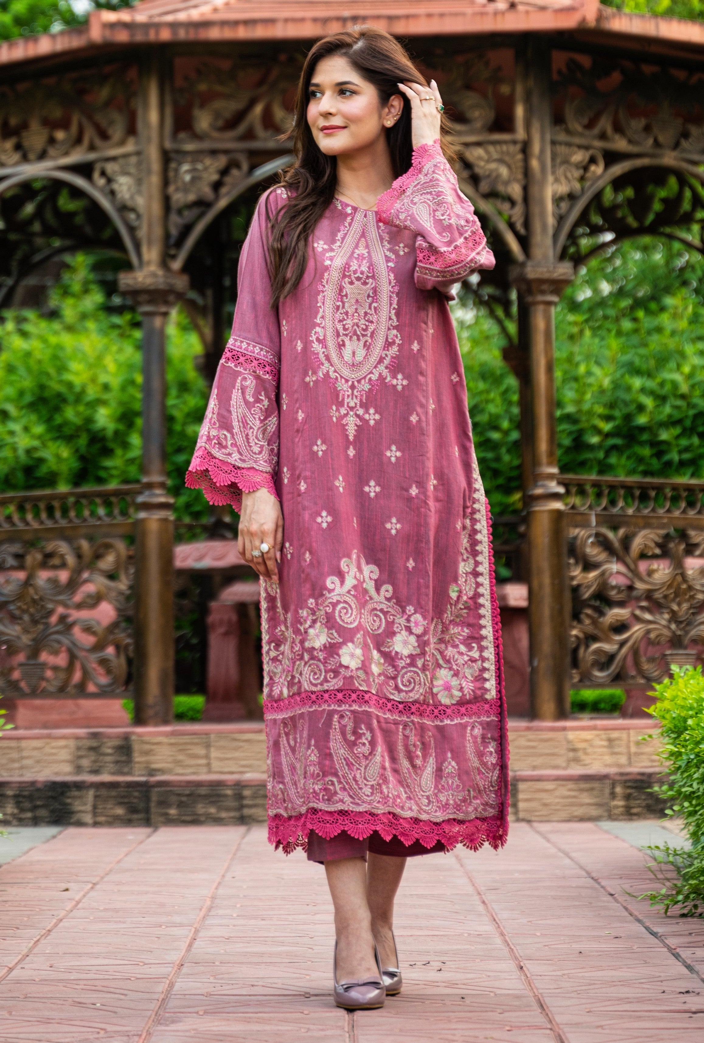 2 Piece - Embroidered Yarn Dyed Suit P0875