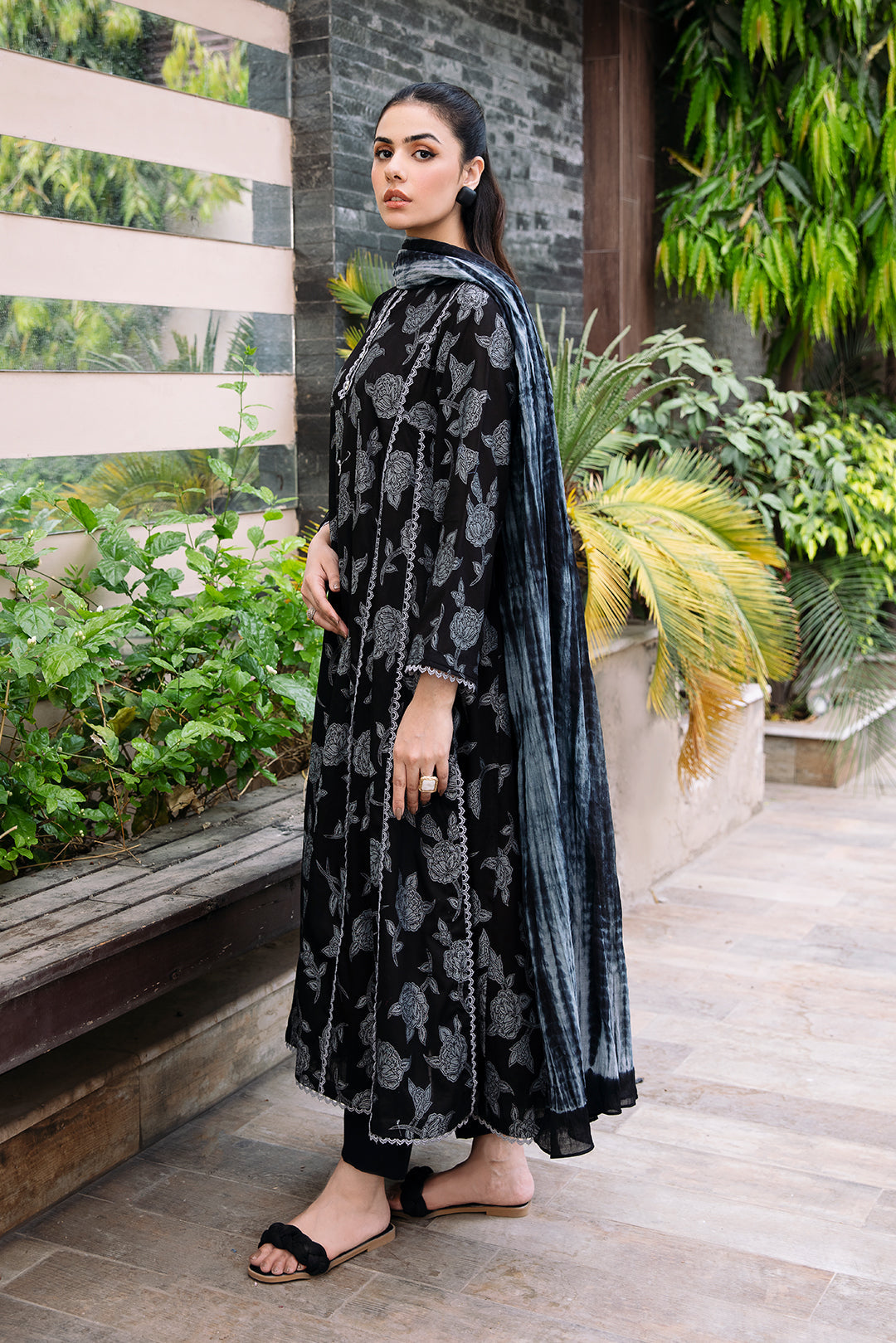 2 Piece - Printed Lawn Suit P001029