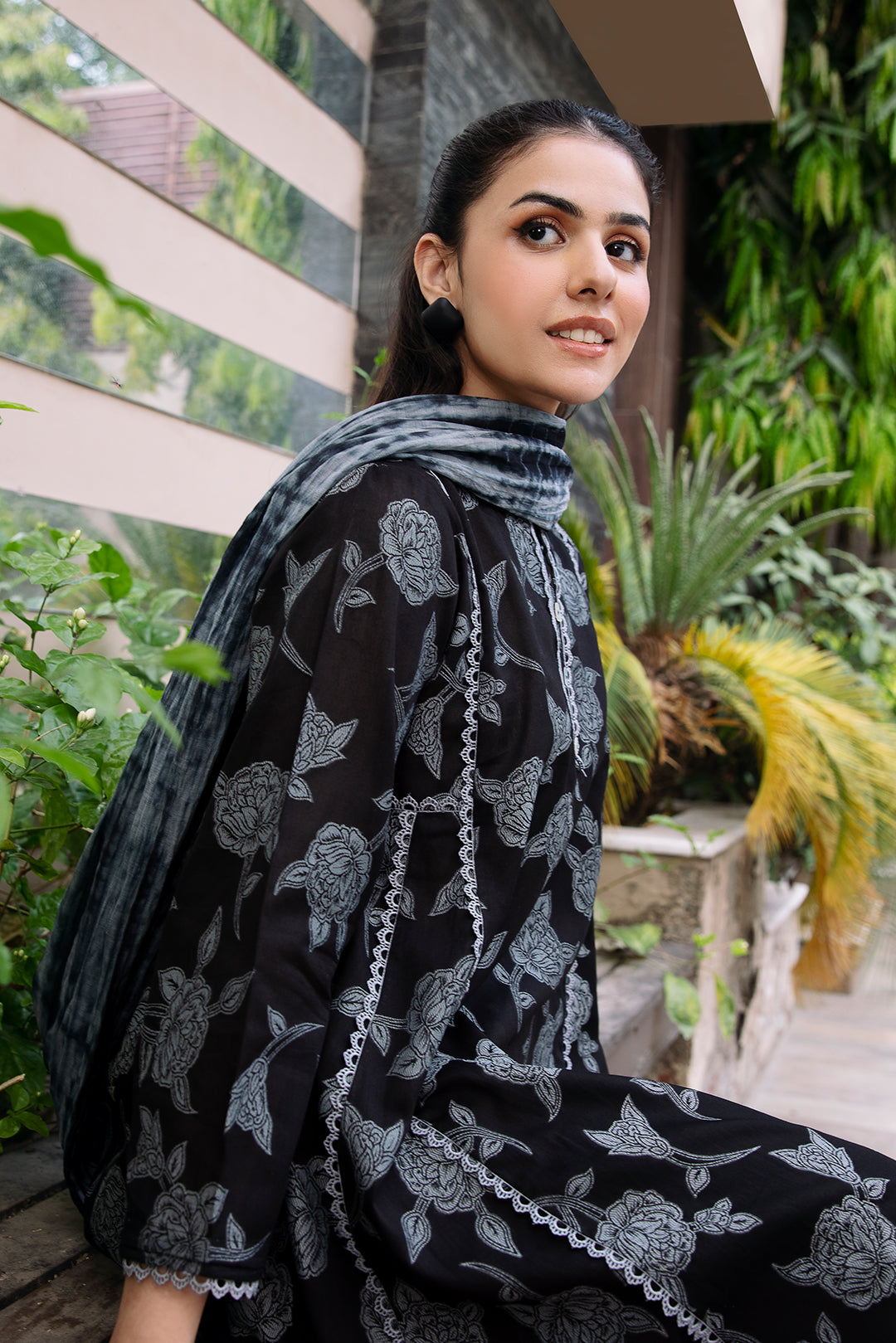 2 Piece - Printed Lawn Suit P001029