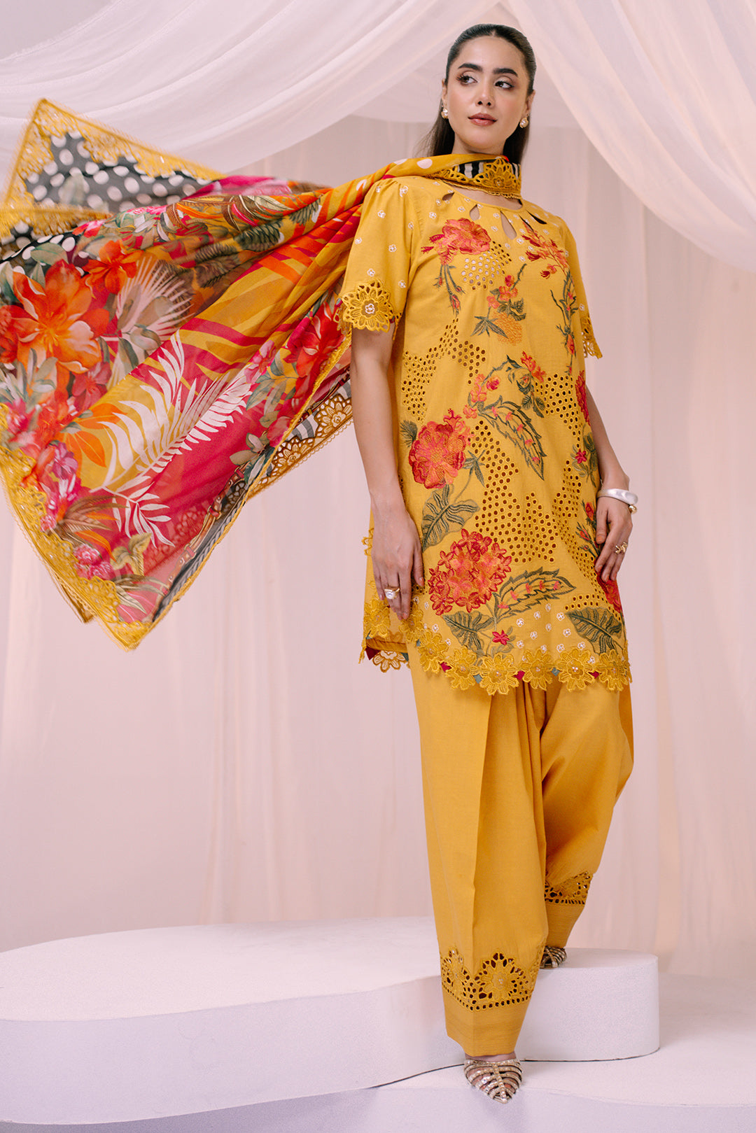 3 Piece - Embroidered Lawn Suit LFP1125