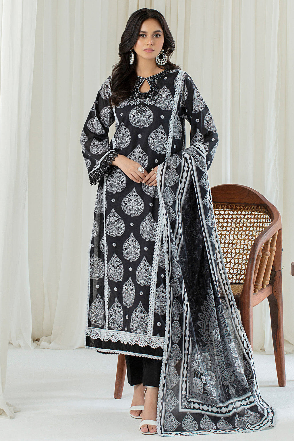 2 Piece - Embroidered Digital Printed Lawn Suit P001143