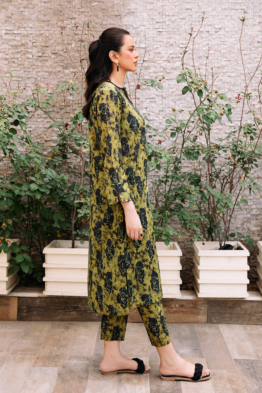 2 Piece - Digital Printed Lawn Suit P1039