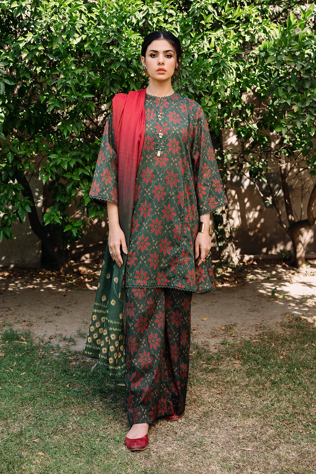 3 Piece - Digital Printed Lawn Suit P1049