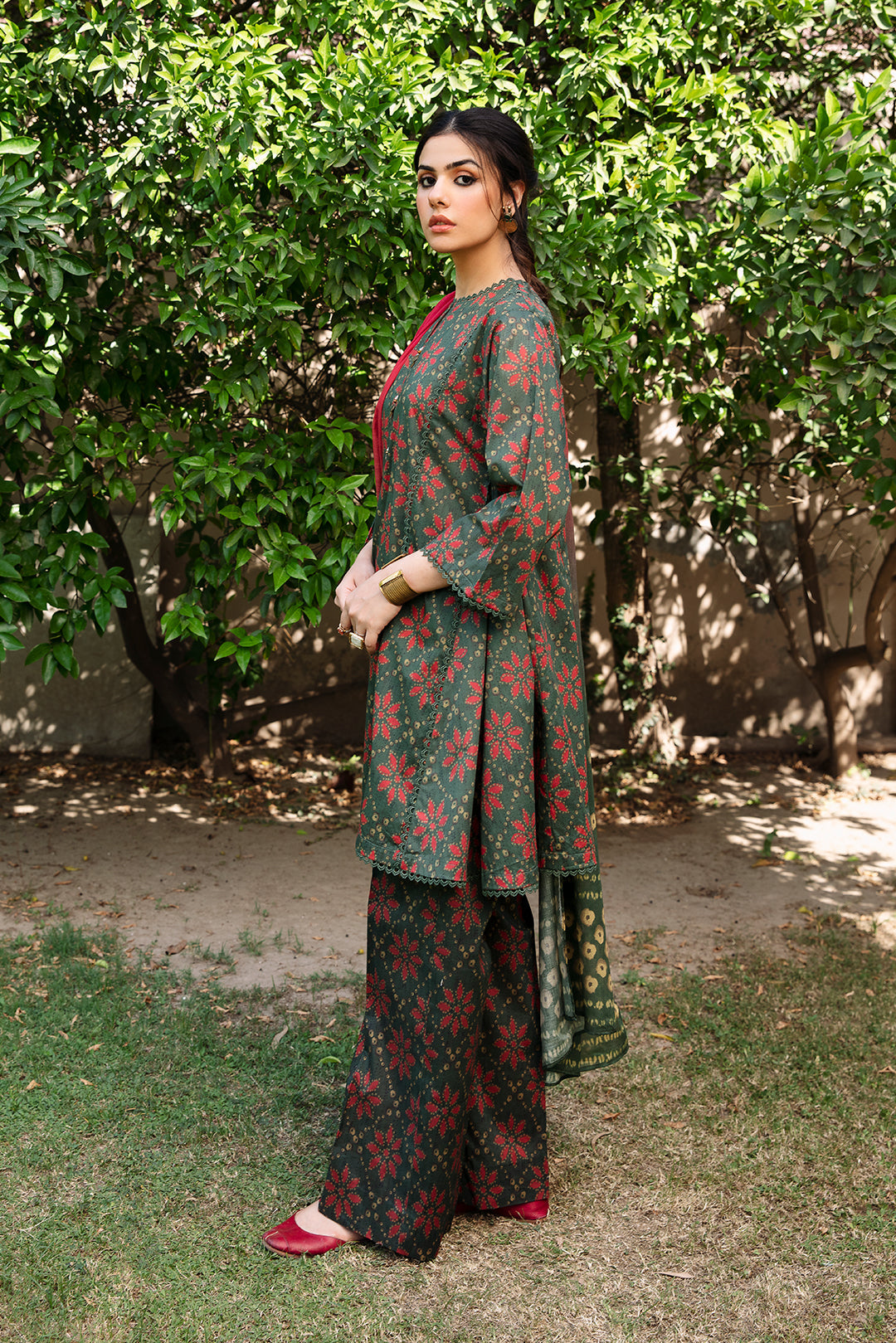 3 Piece - Digital Printed Lawn Suit P1049