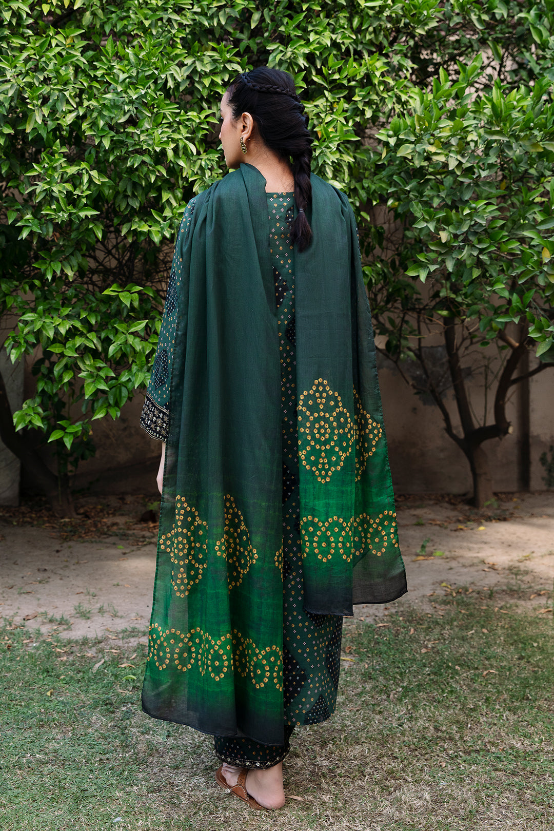 3 Piece -  Embroidered Digital Printed Lawn Suit U001052