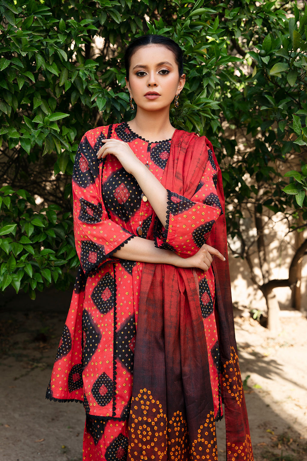 3 Piece - Digital Printed Lawn Suit P1052