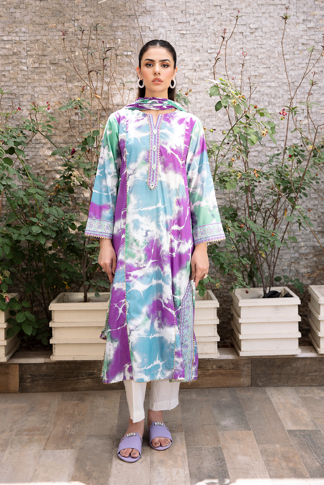 2 Piece - Embroidered Lawn Suit P1092A