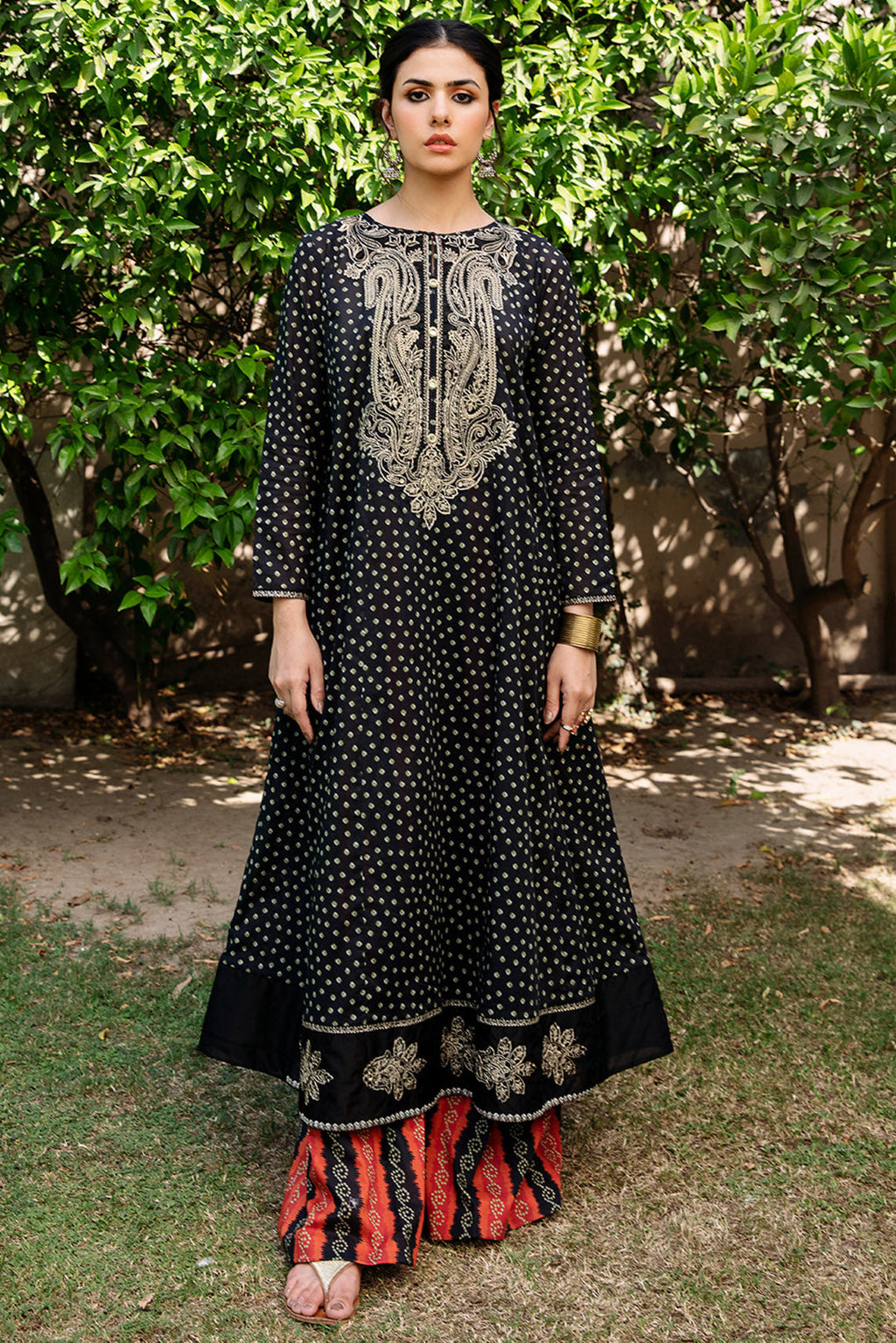 2 Piece - Embroidered Lawn Suit P1103