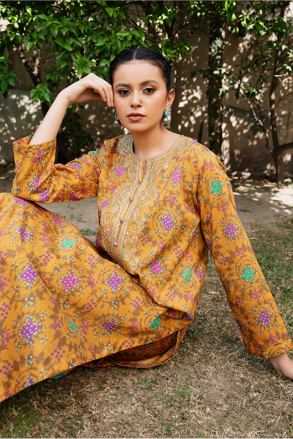 2 Piece - Embroidered Lawn Suit U001116