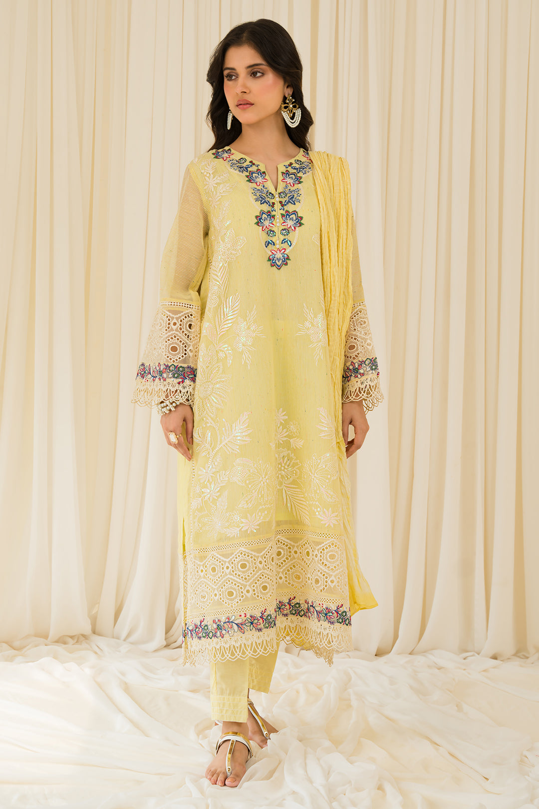 3 Piece - Embroidered Cotton Jelly Yarn Suit PB945