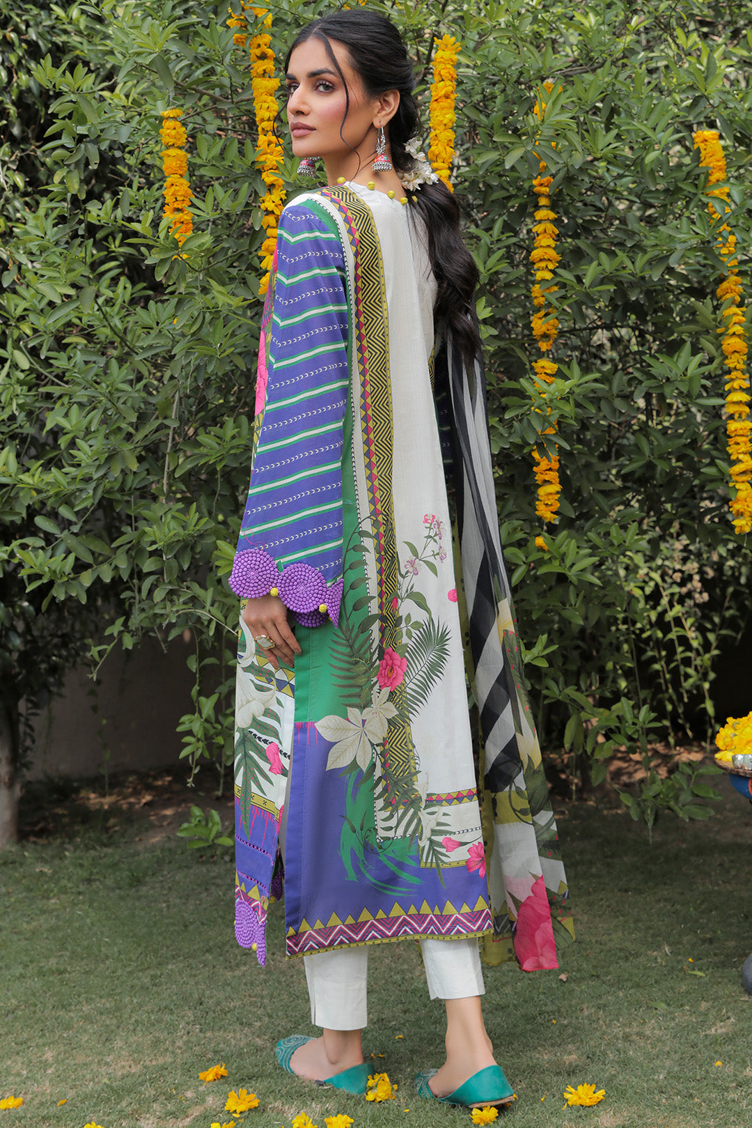 3 Piece - Digital Printed Lawn Suit U0429A (S0)