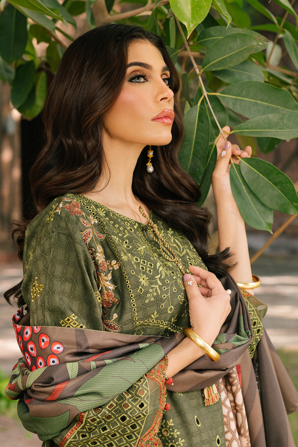 3 Piece - Schiffli Embroidered Viscose Jacquard Suit U0964 (SO)