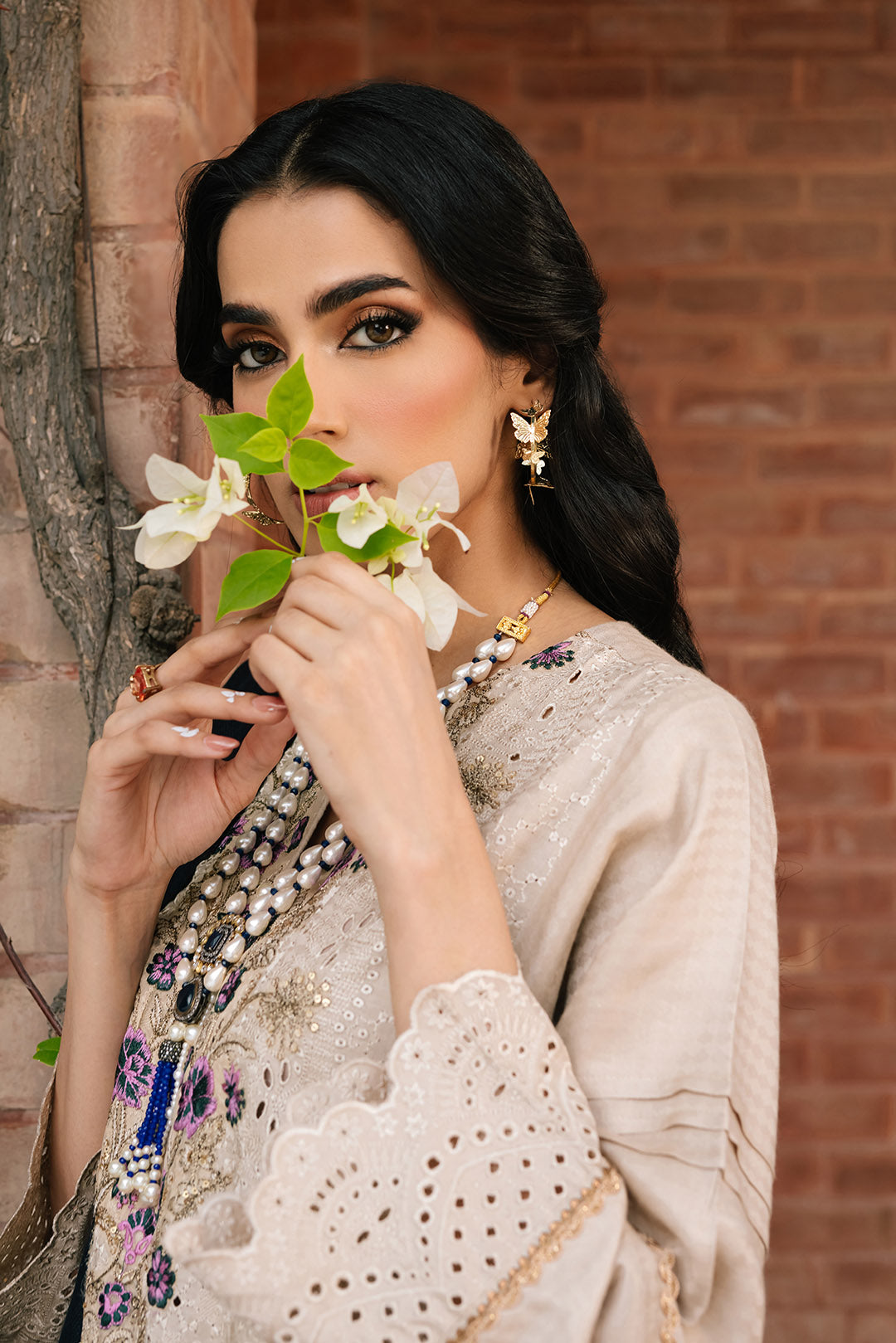 3 Piece - Shiffli Embroidered Textured Linen Suit U0966 (SO)