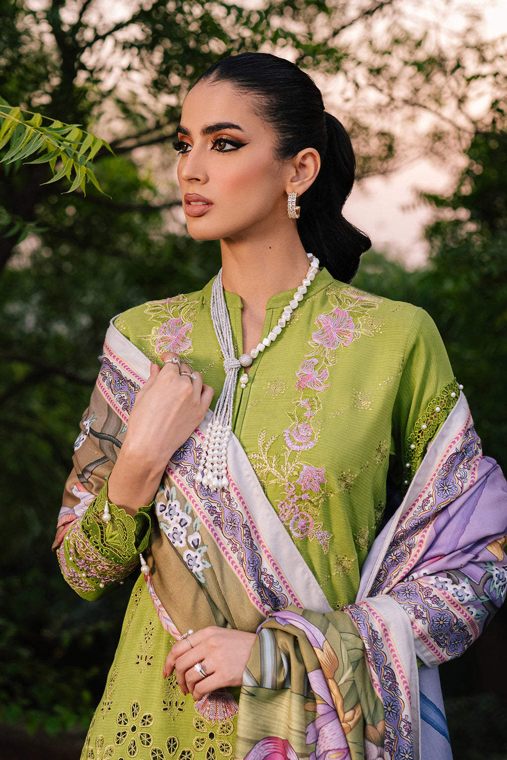 3 Piece -Schiffli Embroidered Karandi Suit U0967