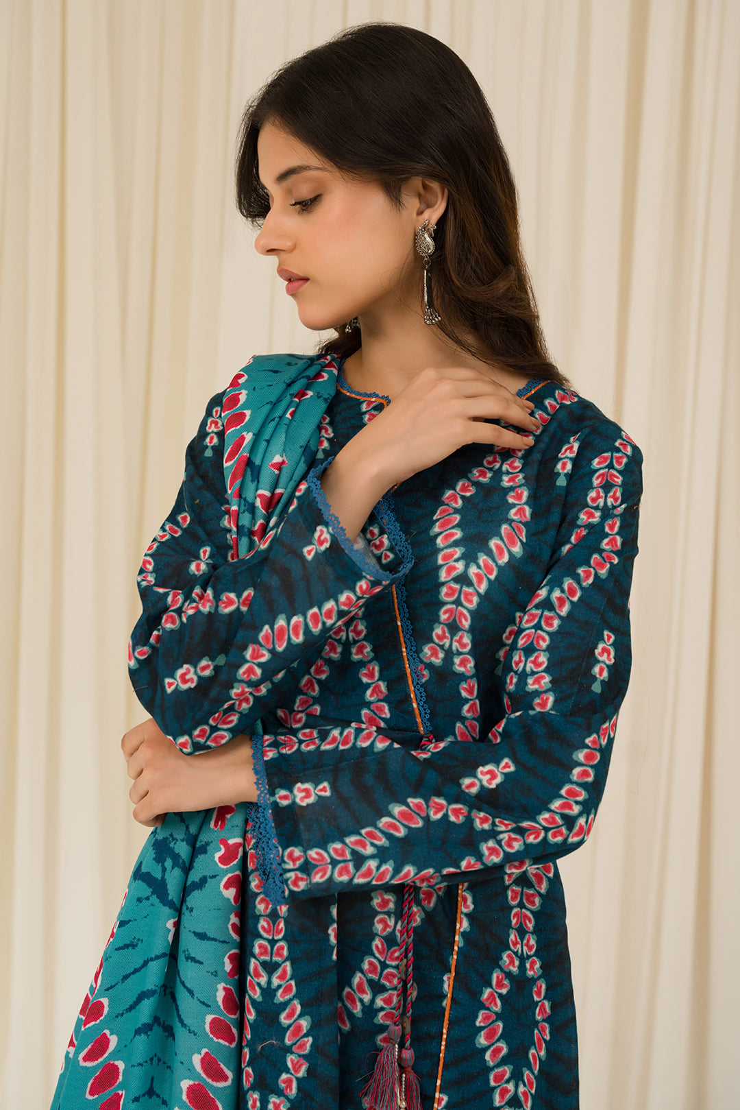 2 Piece - Digital Printed Khaddar Suit U0974 (SO)