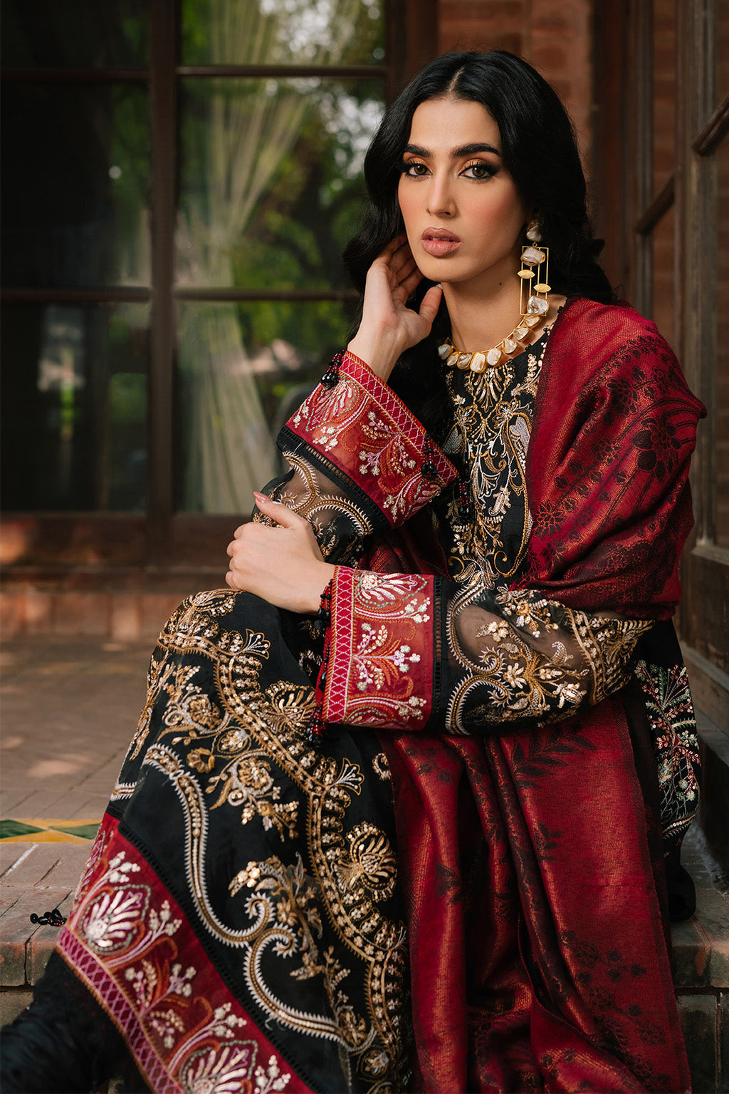 3 Piece -Embroidered Viscose Jacquard Suit U1013 
