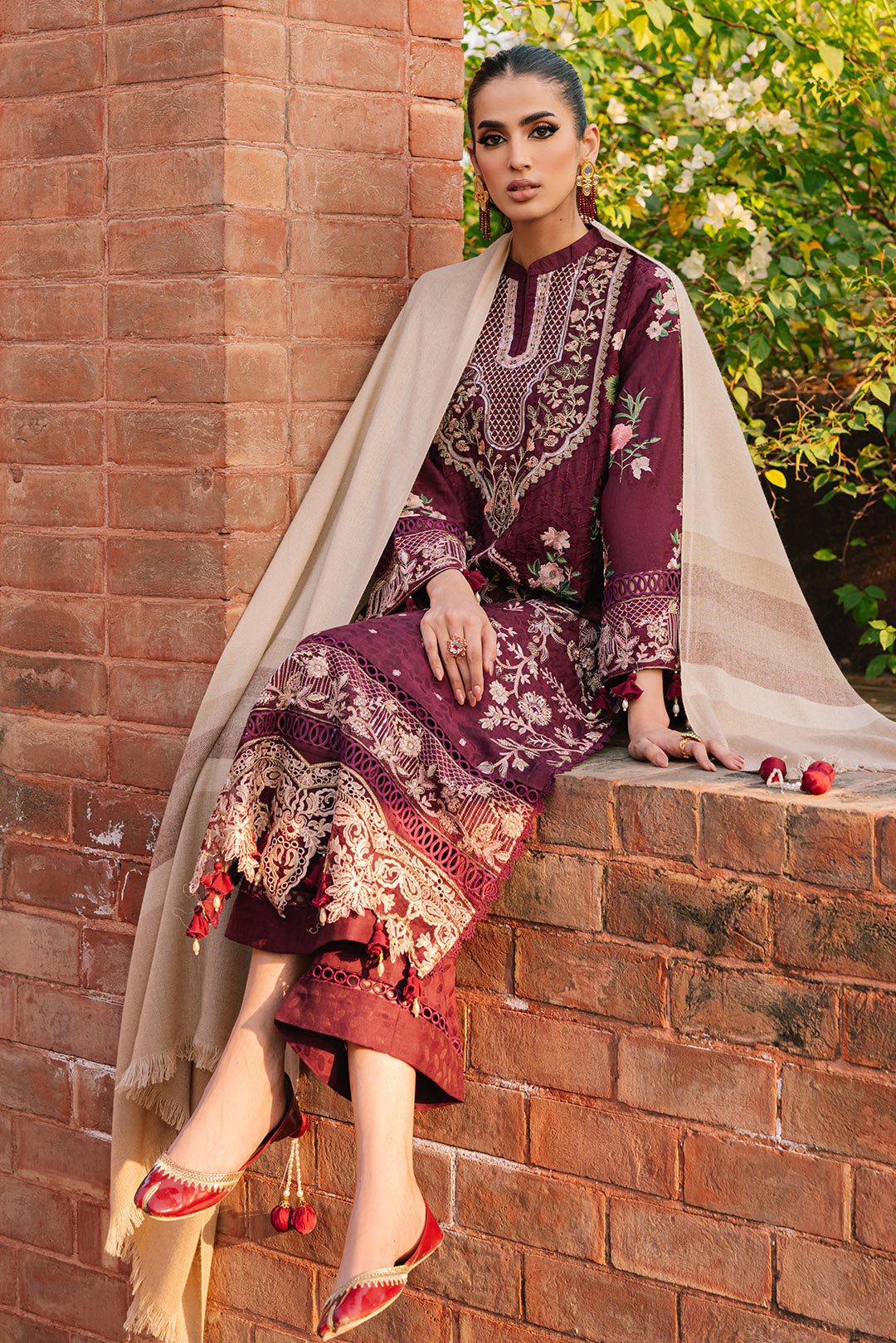 3 Piece -Embroidered Viscose Jacquard Suit U1014 (SO)