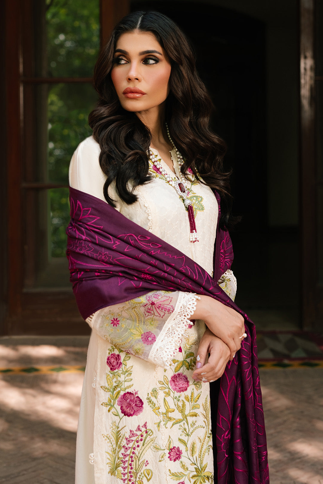 3 Piece -Embroidered Textured Linen Suit U1016
