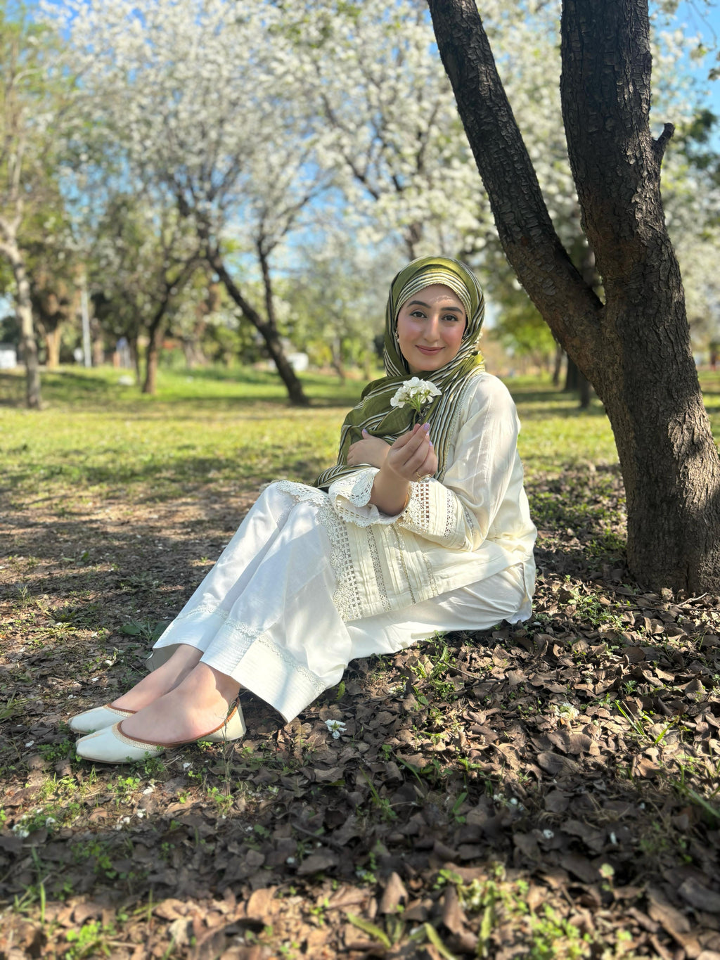 3 Piece - Brosha Lawn Suit LFP1128